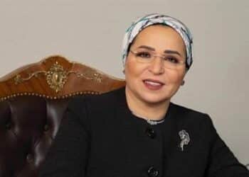 انتصار السيسي: تحية فخر وإجلال لشعب عظيم في عيد تحرير سيناء