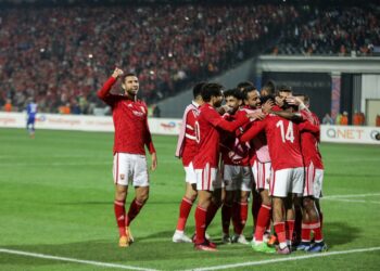 الأهلي يواجه فاركو
