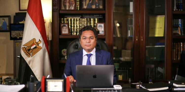 خالد أبو بكر : تحصيل رسوم حق انتفاع بشواطئ الساحل الشمالي قانوني وصحيح