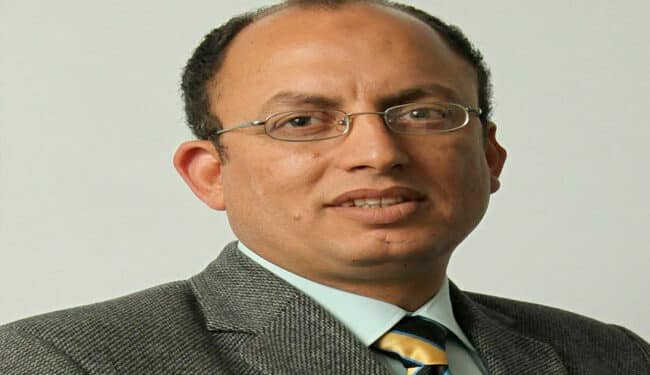الدكتور السيد قنديل رئيس جامعة حلوان الأهلية