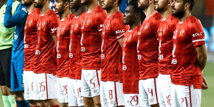 50 ألف مشجع في مباراة الأهلي والوداد المغربي بالقاهرة.. فيديو