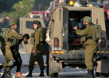 الاحتلال الإسرائيلي يُفَجر منزل عائلة شهيد فلسطيني في الضفة الغربية