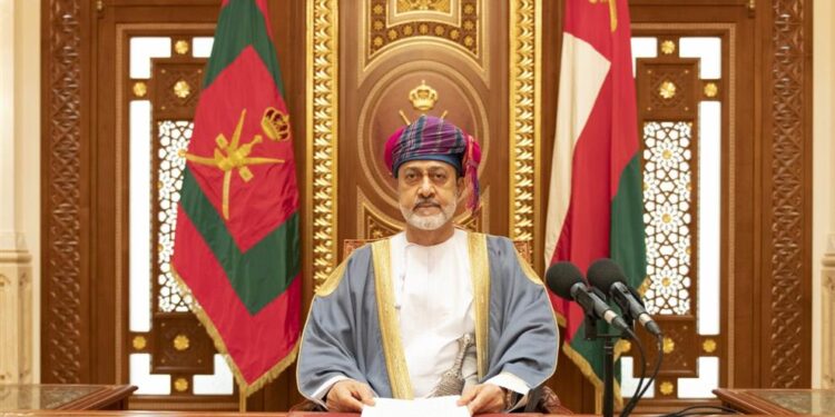 سلطان عمان يبدأ زيارة لمصر يستهلها بلقاء الرئيس السيسي