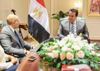 وزير الصحة يعقد اجتماعًا لمتابعة أعمال تنفيذ مبادرة جلطات القلب الحادة “كل ثانية حياة”