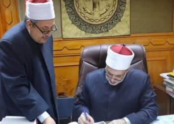 وكيل الأزهر يعتمد نتيجة البرنامج التأهيلي لطلاب الإعدادية بنسبة نجاح 95.23%