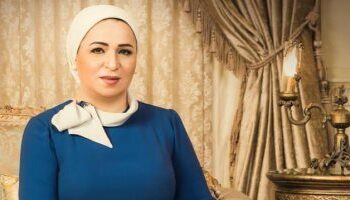 السيدة انتصار السيسى تشيد بالطالبة منة عماد صاحبة المركز الأول بإعدادية كفر الشيخ