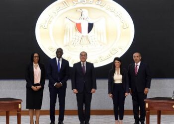 رئيس الوزراء يشهد اتفاقية لتعيين مؤسسة التمويل الدولية مستشارًا إستراتيجيًا للحكومة