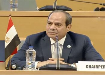 السيسى يؤكد الحرص على تعزيز العلاقات التجارية والاستثمارية مع كينيا