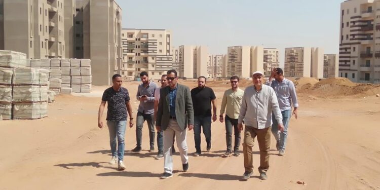 مسؤولوا وزارة الإسكان يتفقدون وحدات سكن كل المصريين