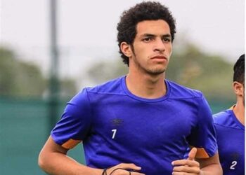 مصطفى شوبير في حراسة مرمى الأهلي أمام الوداد في نهائي أفريقيا
