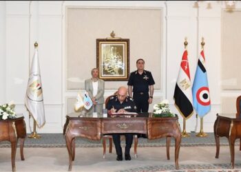 القوات الجوية توقع بروتوكول تعاون مع وزارة البيئة