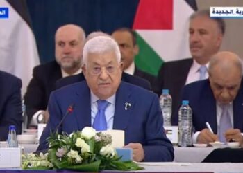 «أبومازن» يثمن دعم ومساندة السيسي للقضية الفلسطينية