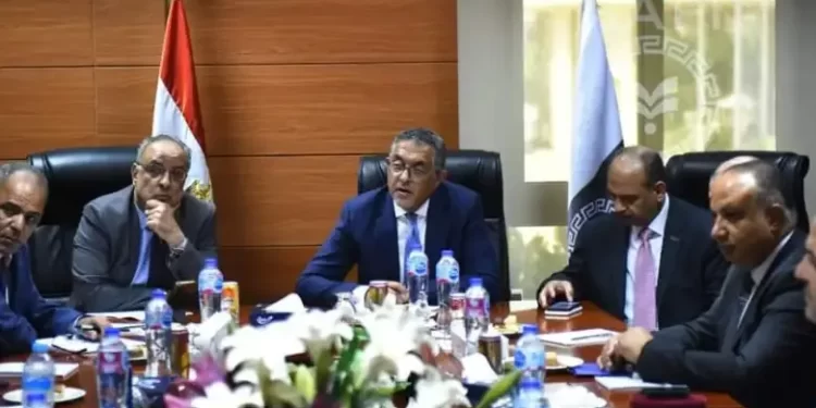 حظر فرض تكاليف أو رسوم جديدة على المستثمرين إلا بعد موافقة المجلس الأعلى للاستثمار