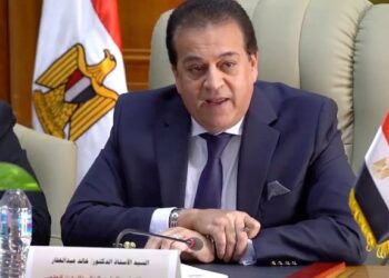 وزير  الصحة: تقديم 391 ألفا و564 خدمة في المبادرات الرئاسية