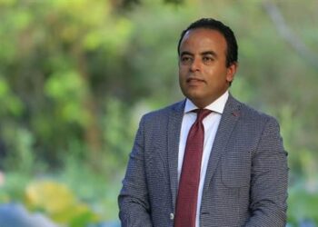محمد غانم: الريف المصري تنتهي من مد شبكة الكهرباء للأراضي المستصلحة بالطور