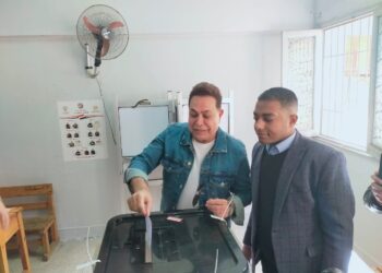 حكيم يدلي بصوته في الانتخابات الرئاسية 2024 والتفاف المواطنين حوله