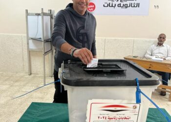 هاني رمزي يدلى بصوته في انتخابات الرئاسة 2024 بالشيخ زايد