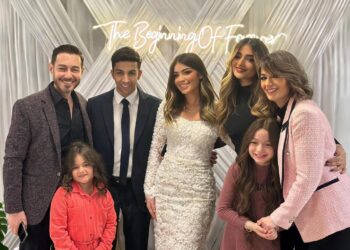 أحمد زاهر يحتفل بخطوبة ابنته ليلى وهشام جمال: “ألف مبروك لحبيبة قلب وروح بابا”