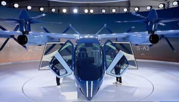 ابتكار سيارات كهربائية طائرة جديدة يمكنها نقل 5 أشخاص.. تفاصيل