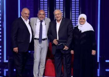 فرحة ودموع ومفاجأة غير متوقعة لماما فتحية أم اليتيمات في أول حلقة من “حلم سعيد”