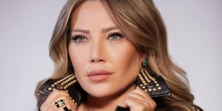 سلاف فواخرجى زوجة خالد النبوي في مسلسل “إمبراطورية ميم”