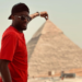 أنتونى موديست خلال زيارة للأهرامات: مصر الحضارة والتاريخ
