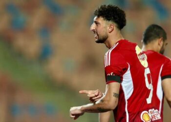 وسام أبو علي يقود هجوم الأهلى فى مباراة القمة أمام الزمالك