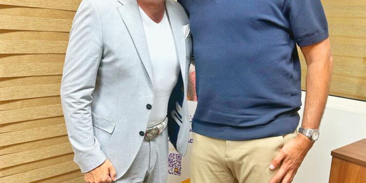 سعيد جميل ورجل الأعمال أيمن عباس يعلنان التعاون بين برنامج حلم سعيد ومستشفى الناس