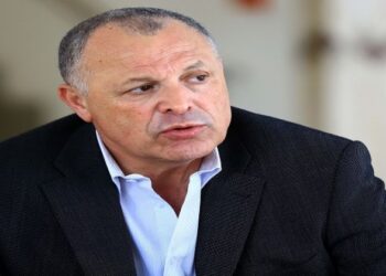 اتحاد الكرة يعلن اسم الخبير الأجنبي الذي سيترأس لجنة الحكام خلال اجتماع الأربعاء المقبل.