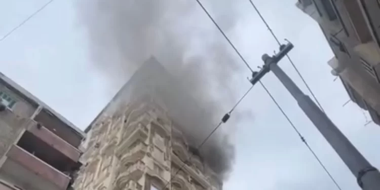 “قوات الحماية المدنية بالإسكندرية تسيطر على حريق بشقة سكنية في محرم بك دون إصابات”