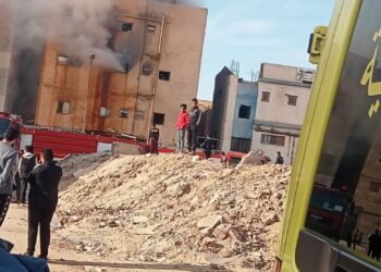 السيطرة على حريق في مصنع أدوات دش بالعاشر من رمضان دون خسائر بشرية