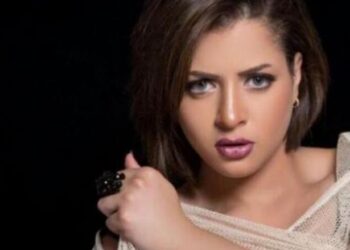 تفاصيل إحالة الفنانة منى فاروق للمحاكمة الجنائية بتهمة التعدي على المبادئ والقيم الأسرية