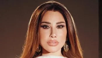 نجوى كرم تحيي حفلًا غنائيًا في أمستردام وتفاجئ جمهورها بخبر زواجها