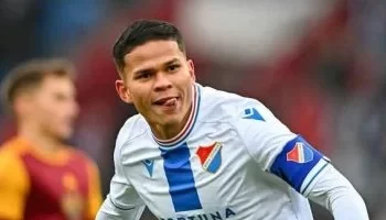 الأهلي يقترب من التعاقد مع البرازيلي إيفرتون دا سيلفا من الدوري التشيكي