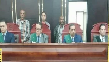 محكمة جنايات الأقصر تصدر حكم الإعدام لربة منزل وابنتها في قضية قتل طفلة لسرقة قرطها الذهبي