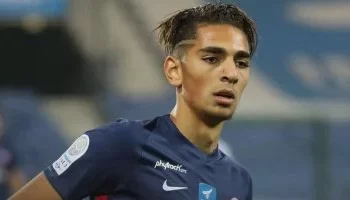 الأهلي يقترب من ضم إلياس شوارف وسط تعثر مفاوضات ضم البرازيلي إيفرتون