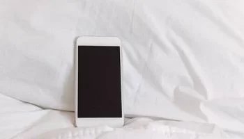 “اليوم الوطني لعدم استخدام الهواتف: فوائد تجنب الهاتف في المنزل”