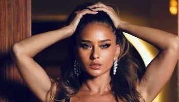 نيللي كريم: من فراشة الباليه إلى نجمة في سماء السينما والدراما المصرية