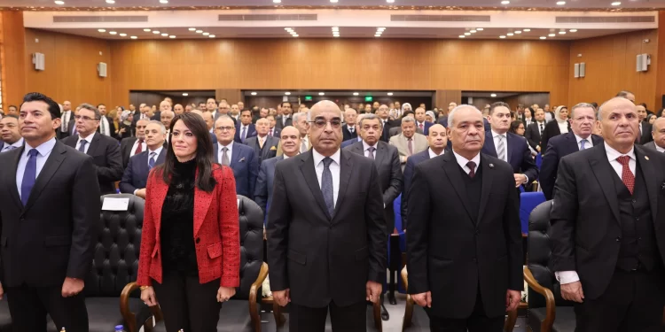 عنوان: وزير العدل يوجه بربط منظومة الشكاوى بالنيابة الإدارية بمصلحة الأحوال المدنية