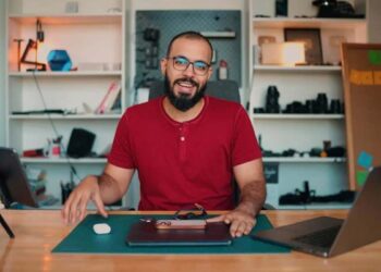 اليوتيوبر أحمد أبو زيد