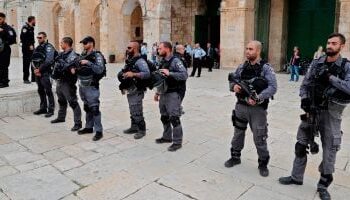 تصاعد عمليات القمع بحق الأسرى في سجن “عوفر” وسط ظروف قاسية