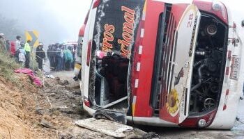 مصرع 9 جنود كولومبيين وإصابة العشرات في حادث سقوط شاحنة من منحدر