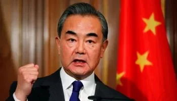 الصين تدعو إلى تسريع حل الدولتين ودعم إقامة دولة فلسطينية مستقلة