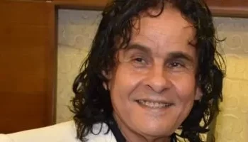 في ذكرى رحيل علي حميدة: نجم «لولاكي» الذي غيّر مشهد الموسيقى العربية