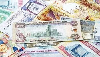 استقرار أسعار العملات اليوم السبت 15 فبراير 2025 أمام الجنيه المصري