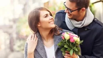 عيد الحب 2025.. اختر لون الوردة المثالي لحبيبتك حسب شخصيتها