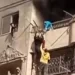 شباب مصريون ينقذون 3 أطفال من حريق مروع في فيصل 