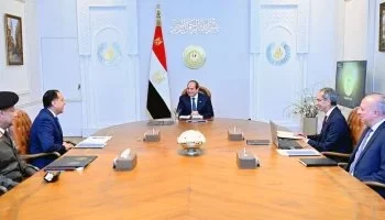 الرئيس السيسي يجتمع مع رئيس الوزراء ووزير الاتصالات لاستعراض جهود تأهيل الكوادر في مجال الرقمنة