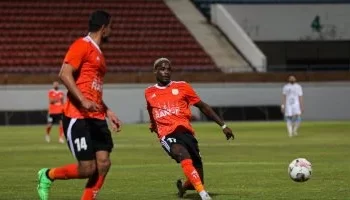 التعادل السلبي يحسم الشوط الأول بين الإسماعيلي وفاركو في دوري نايل