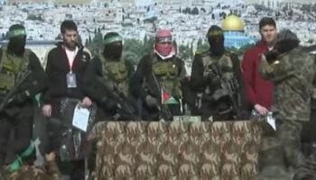 استمرار عمليات تبادل الأسرى بين الفصائل الفلسطينية وإسرائيل بوساطة دولية